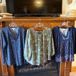 Dana Buchman Olive Green Floral Peasant Blouse